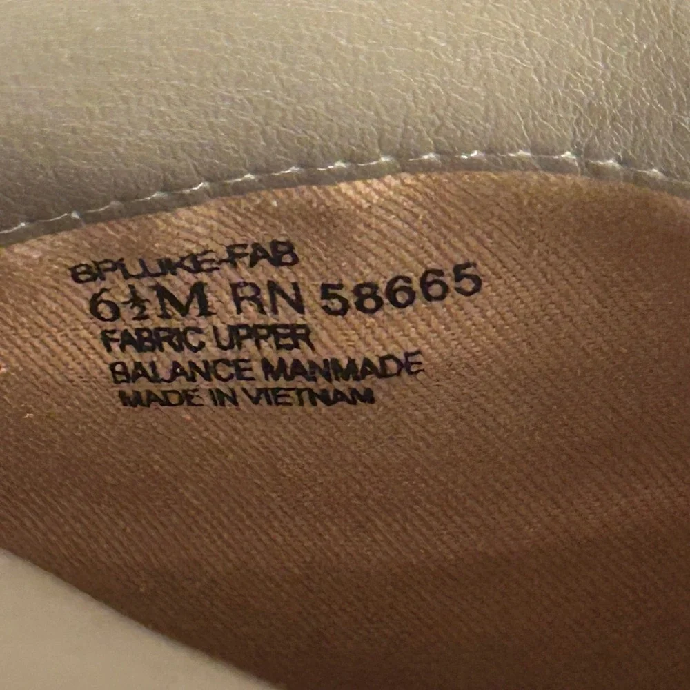 bp taupe suede
